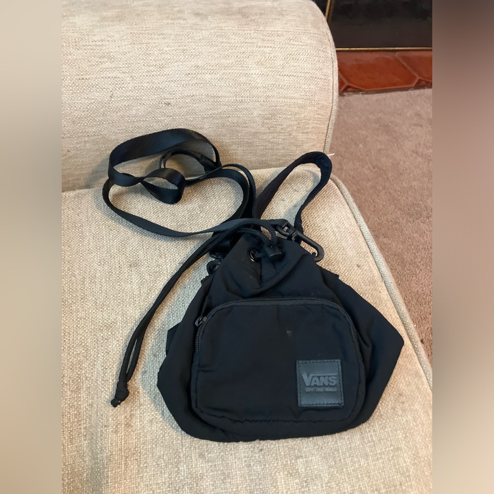 Vans black crossbody string bag with 2 straps